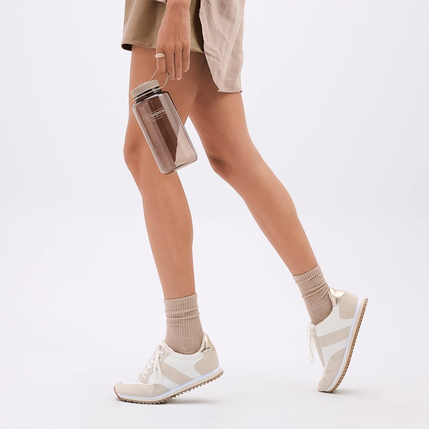 Nalgene Sustain Tritan BPA-Free Water Bottle Made with Material Derived From 50% Plastic Waste (using ISCC certified mass balance), 32 OZ, Wide Mouth - Image 4